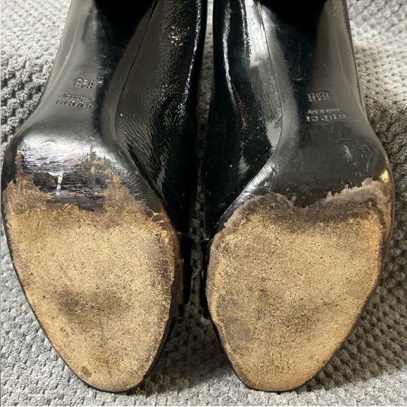 Gucci Black Patent Leather Heels - Picture 9 of 13